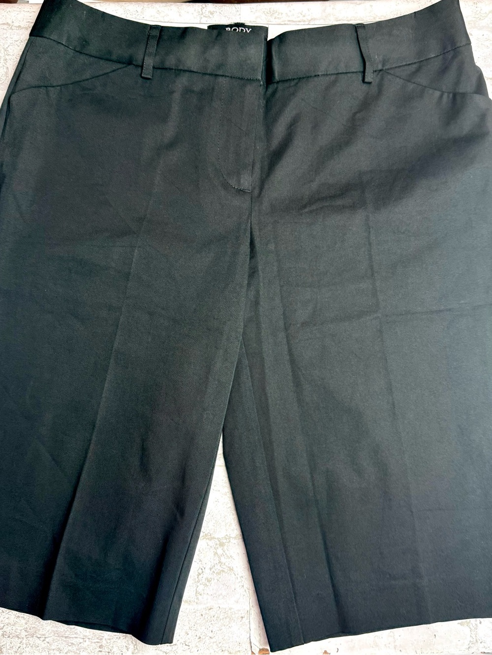 Body By Victoria Professional Bermuda Shorts Black Office NEW NWOT Women’s 8 😍